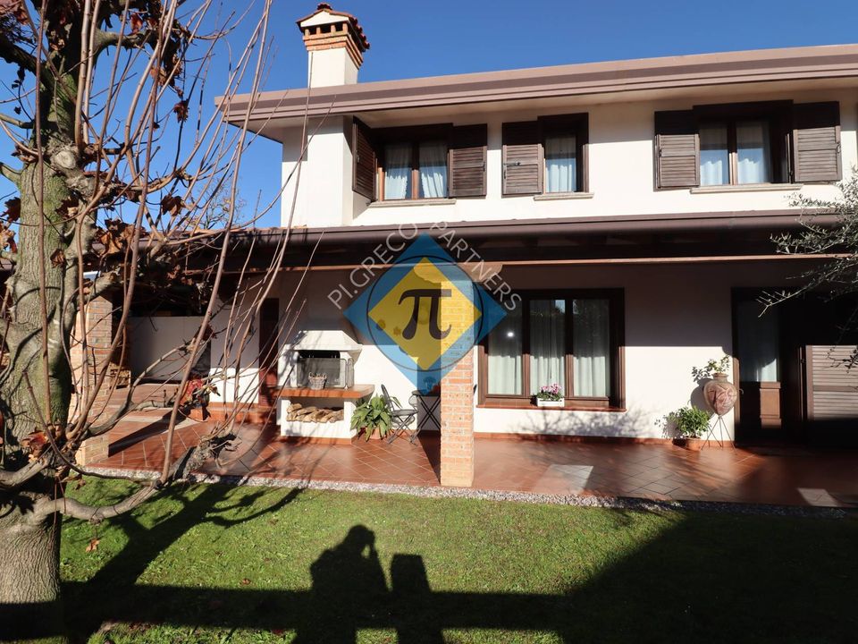 Villa i Pordenone, Pordenone - foto 1