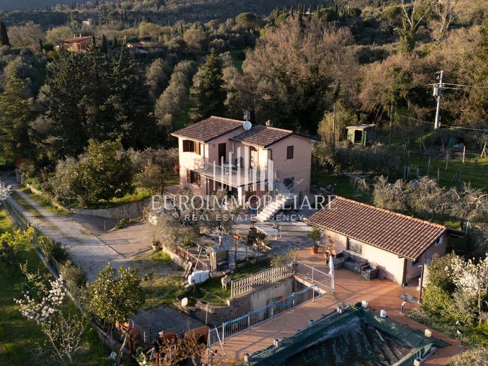 Villa i Passignano Sul Trasimeno, Perugia - foto 1