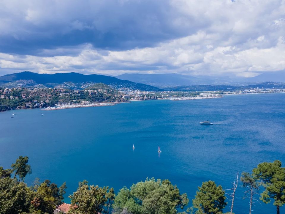 Villa i Theoule-sur-Mer, Alpes-Maritimes - bilde 1