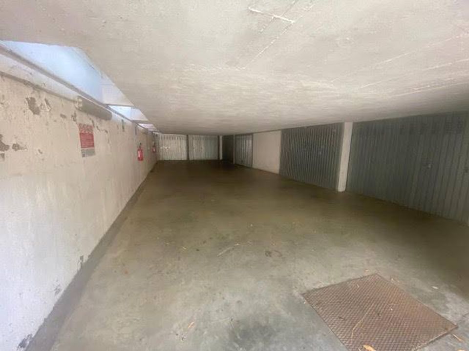 Parkeringsplass i Albisola Superiore, Savona - bilde 4