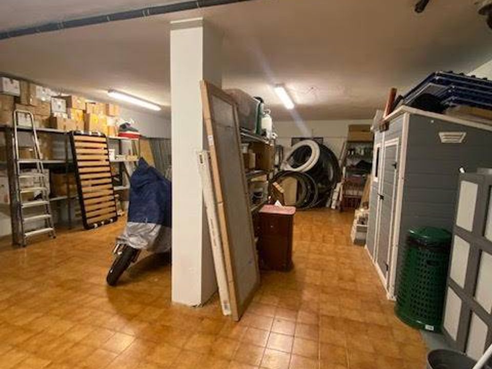 Parkeringsplads i Albisola Superiore, Savona - foto 1