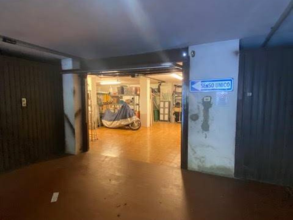 Parkeringsplads i Albisola Superiore, Savona - foto 2