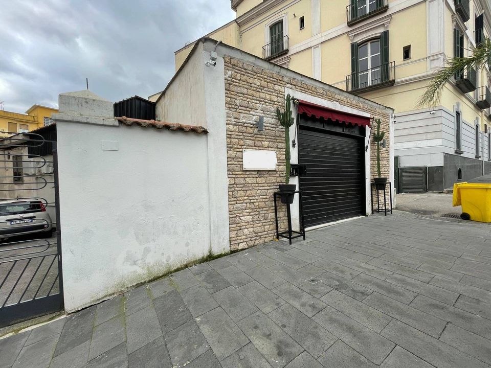 Erhvervsejendom i Ottaviano, Naples - foto 1