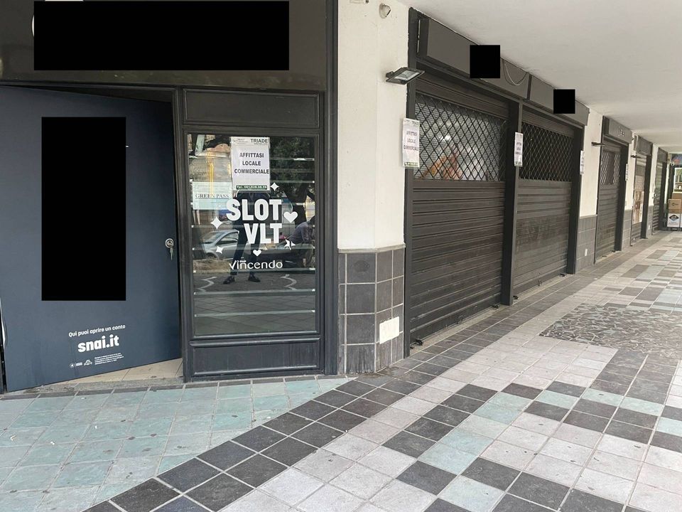 Erhvervsejendom i Ottaviano, Naples - foto 2