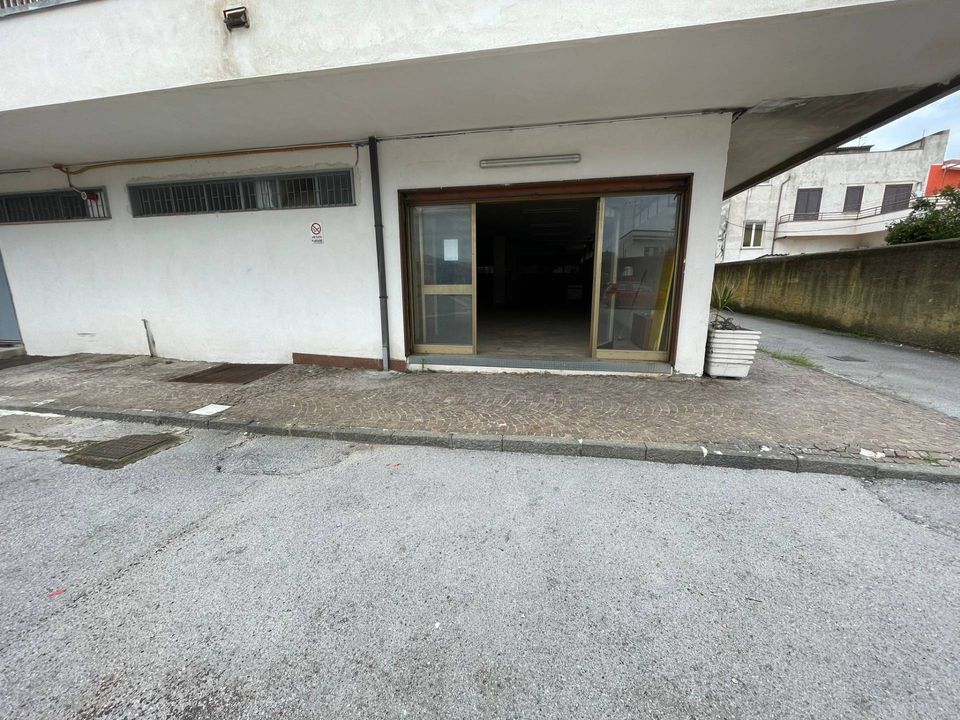 Erhvervsejendom i Ottaviano, Naples - foto 4