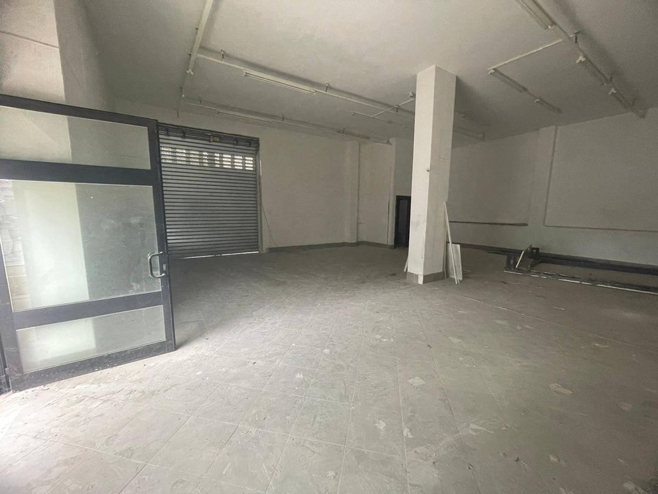 Erhvervsejendom i San Giuseppe Vesuviano, Naples - foto 1