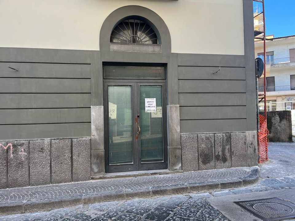 Erhvervsejendom i San Giuseppe Vesuviano, Naples - foto 1