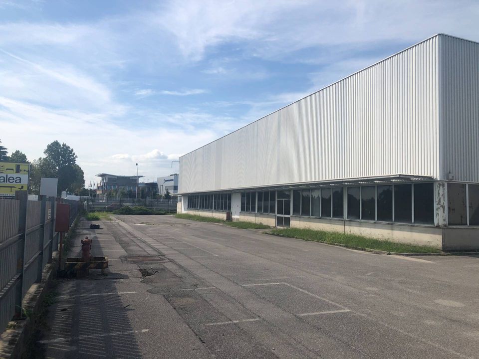Erhvervsejendom i Porcia, Pordenone - foto 2