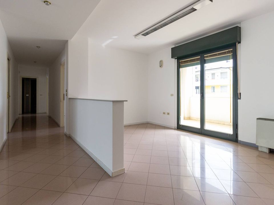 Erhvervsejendom i Pordenone, Pordenone - foto 3