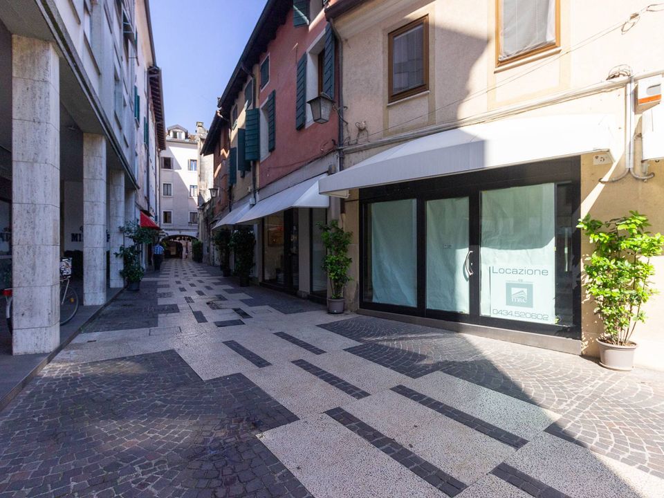 Erhvervsejendom i Pordenone, Pordenone - foto 2