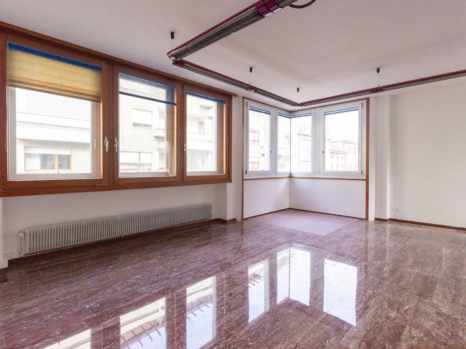 Erhvervsejendom i Pordenone, Pordenone - foto 1