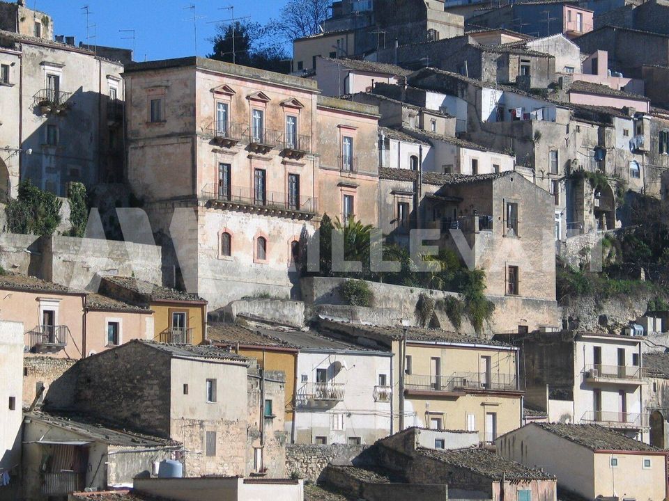 Erhvervsejendom i Ragusa, Ragusa - foto 2