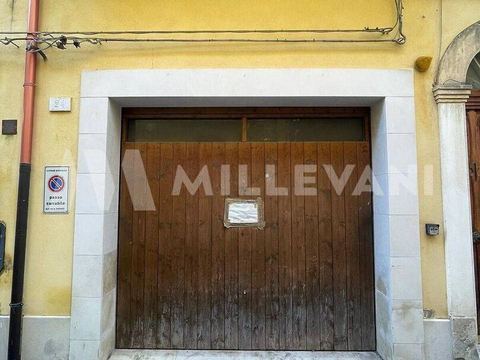 Parkeringsplads i Ragusa, Ragusa - foto 1