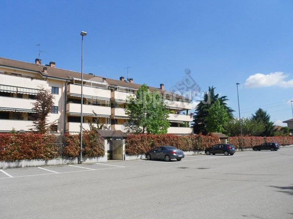 Parkeringsplads i Magenta, Milan - foto 4