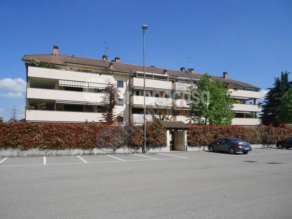 Parkeringsplads i Magenta, Milan - foto 5