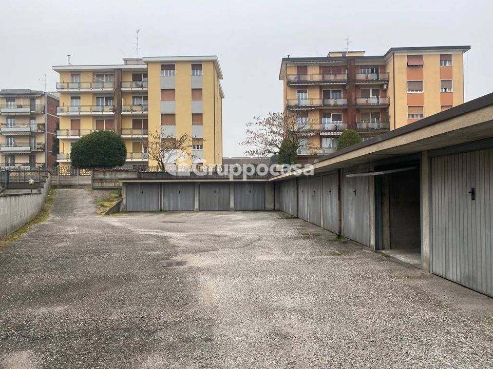 Parkeringsplads i Boffalora sopra Ticino, Milan - foto 1