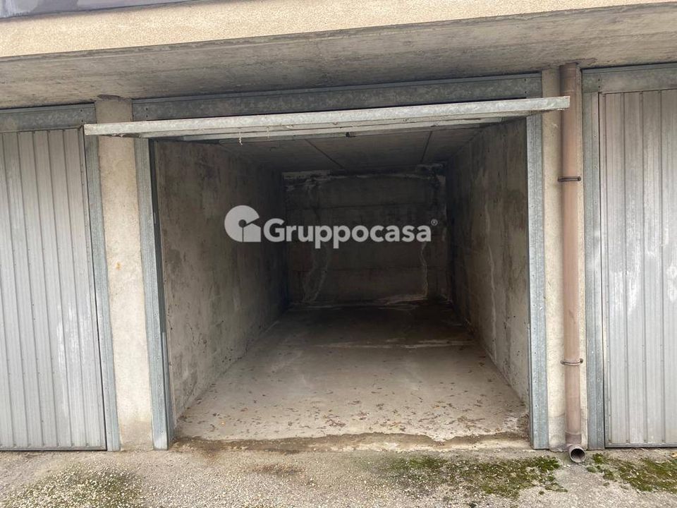 Parkeringsplads i Boffalora sopra Ticino, Milan - foto 2