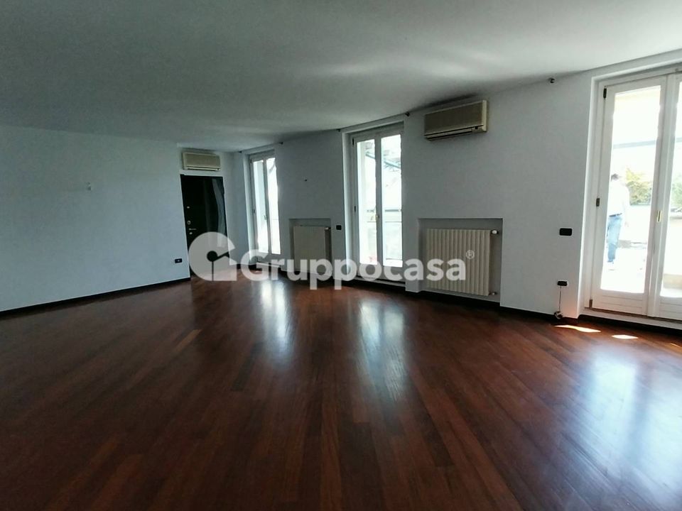 Erhvervsejendom i Magenta, Milan - foto 5