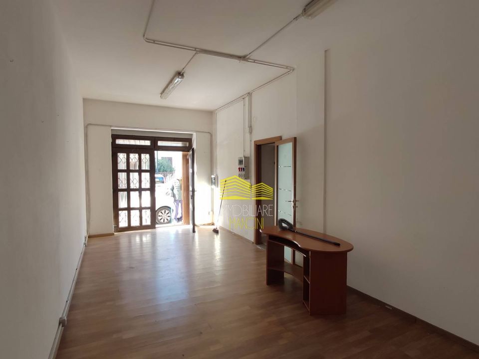 Erhvervsejendom i Trezzo sull'Adda, Milan - foto 1