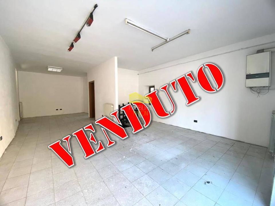 Erhvervsejendom i Trezzo sull'Adda, Milan - foto 1