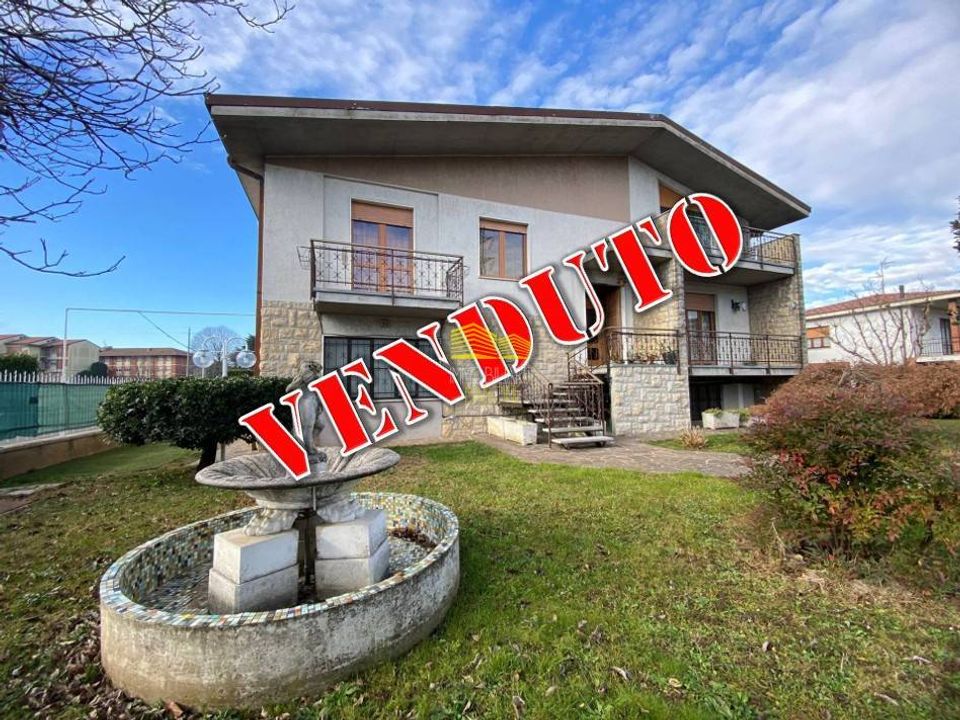 Villa i Capriate San Gervasio, Bergamo - foto 1