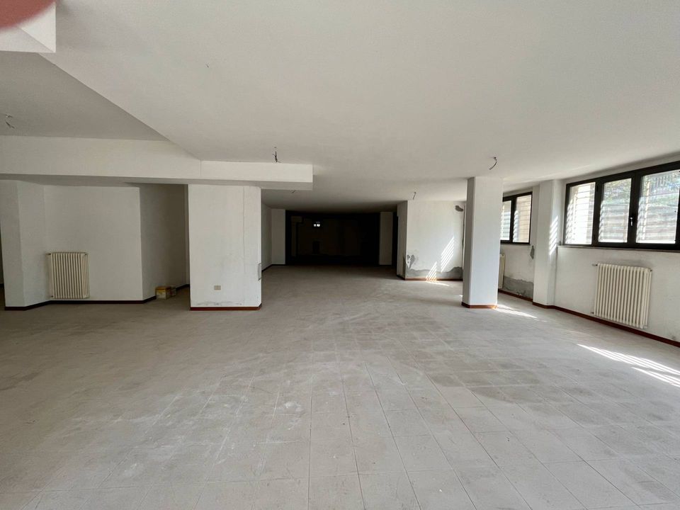Erhvervsejendom i Bergamo, Bergamo - foto 3