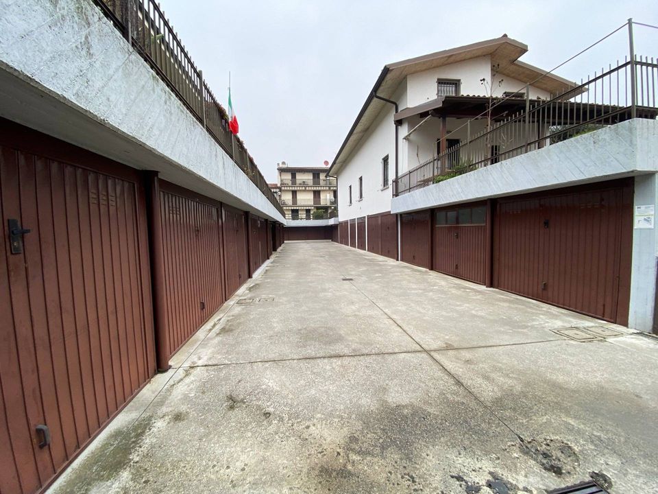 Parkeringsplads i Bagnatica, Bergamo - foto 3