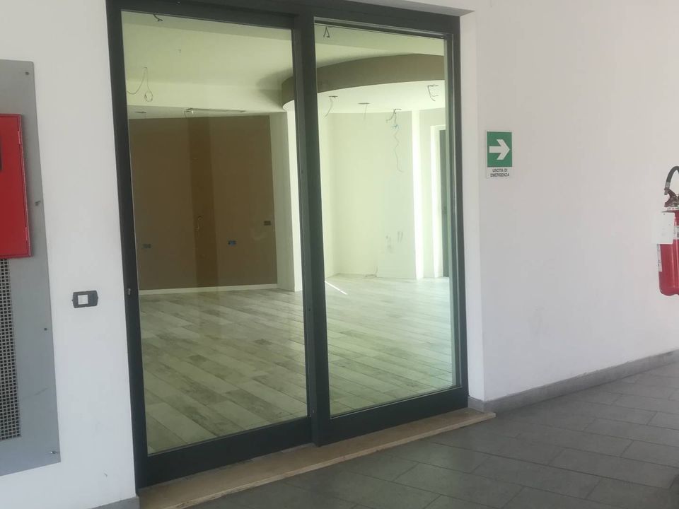 Erhvervsejendom i Carvico, Bergamo - foto 3