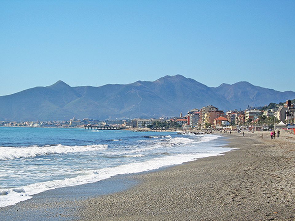 Helårsgrund i Pietra Ligure, Savona - foto 2