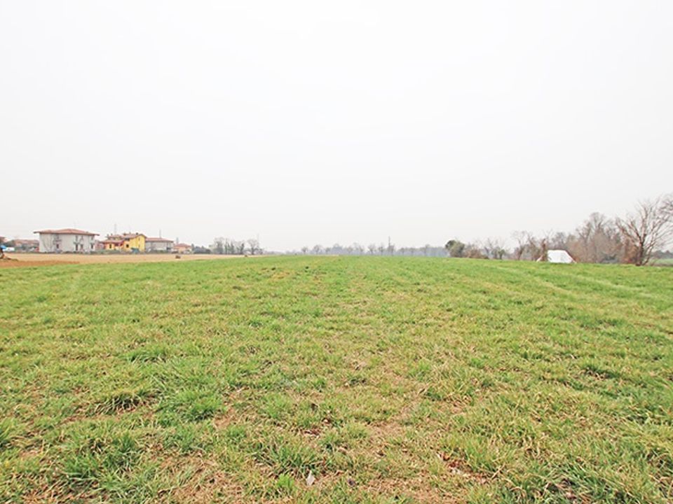 Helårsgrund i Brembate, Bergamo - foto 1