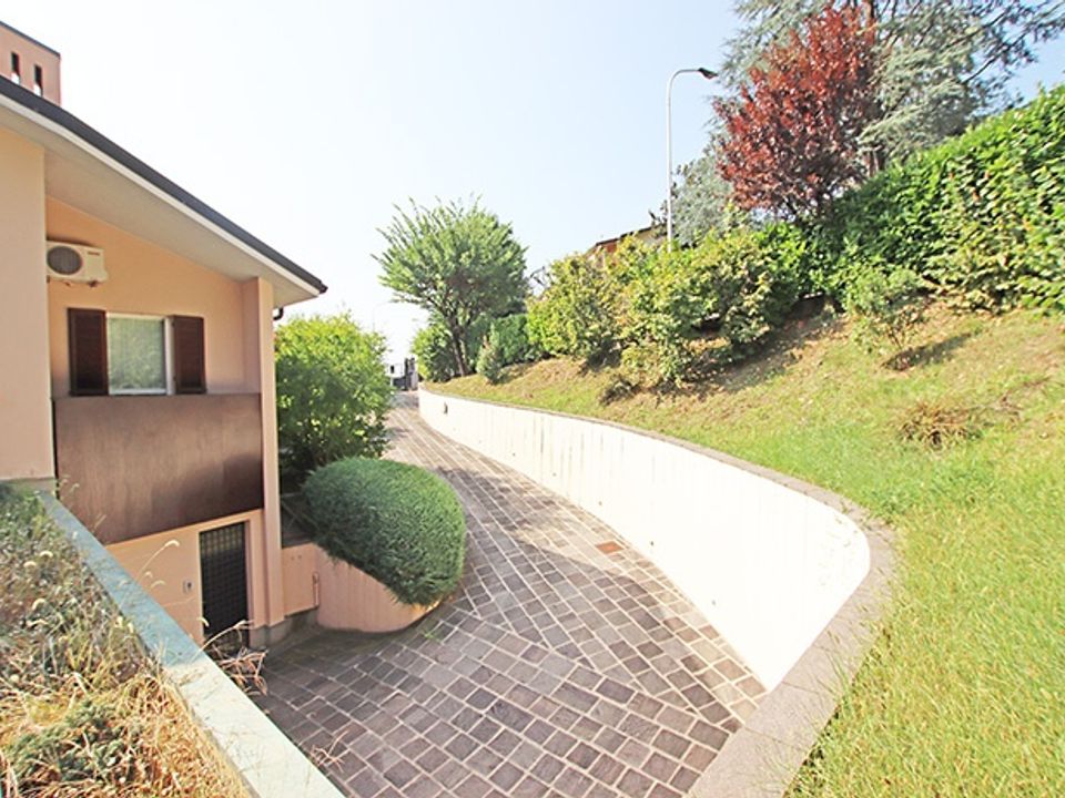 Villa i Alzano Lombardo, Bergamo - foto 2