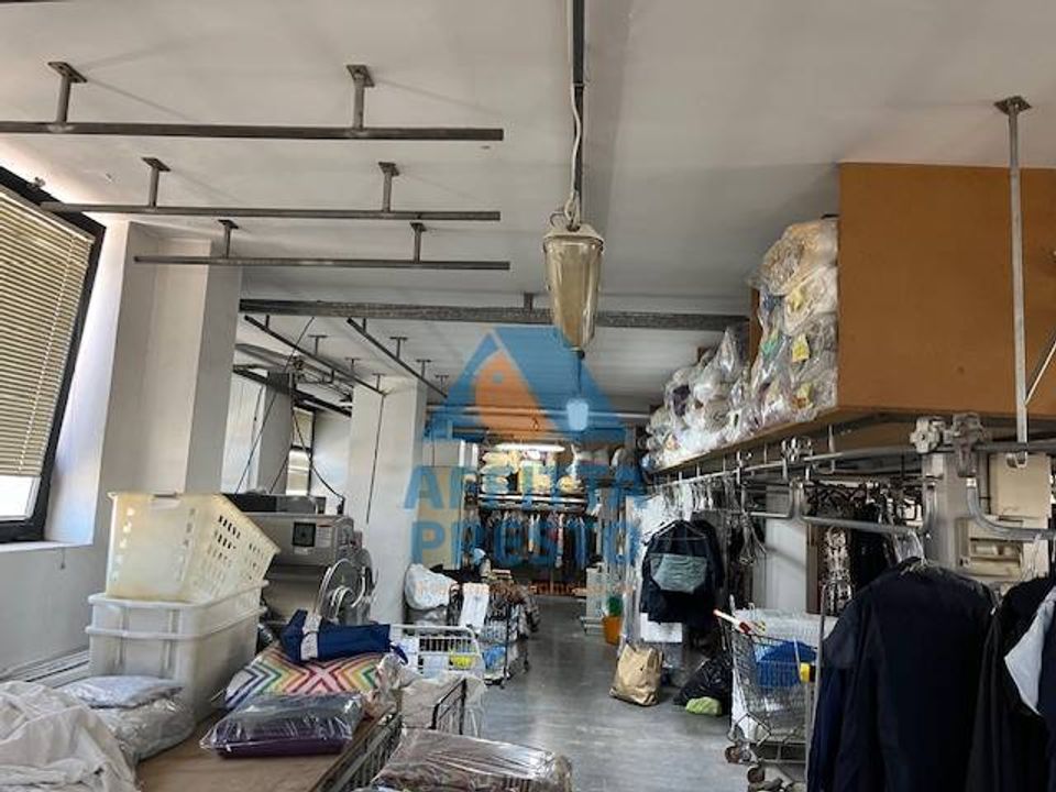 Erhvervsejendom i Empoli, Florence - foto 1