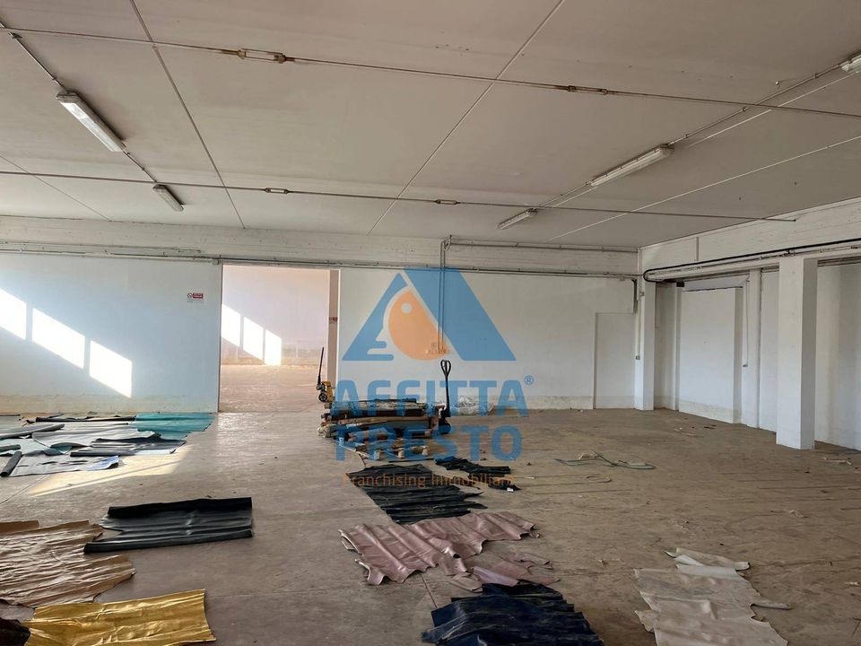 L'establiment comercial a Fucecchio, Florence - foto 4