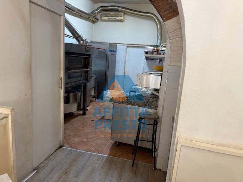 Erhvervsejendom i Empoli, Florence - foto 3