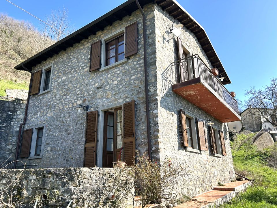 Landejendom i Fosciandora, Lucca - foto 1
