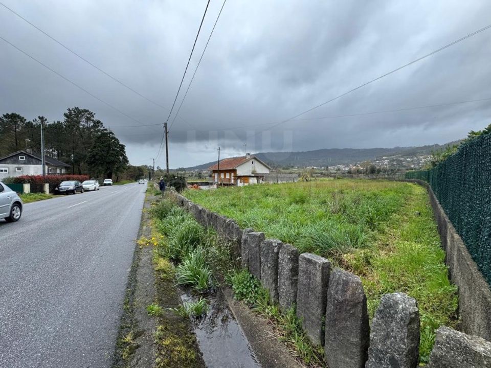 Helårsgrund i Barroselas, Viana do Castelo - foto 1