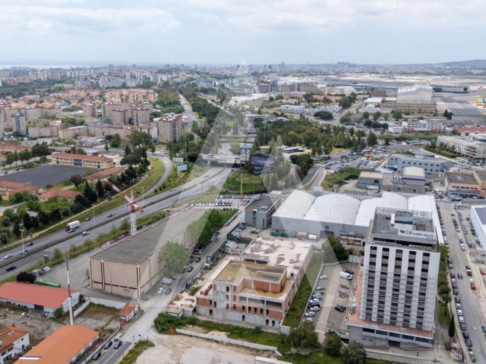 Erhvervsejendom i Sacavem, Lisbon - foto 1