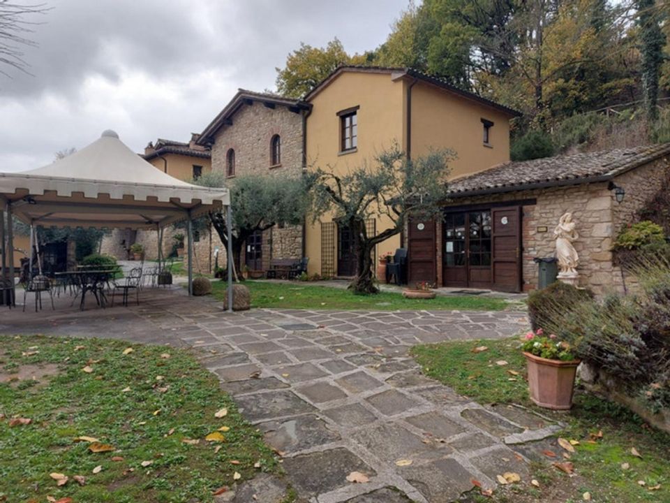 Erhvervsejendom i Citta di Castello, Perugia - foto 3