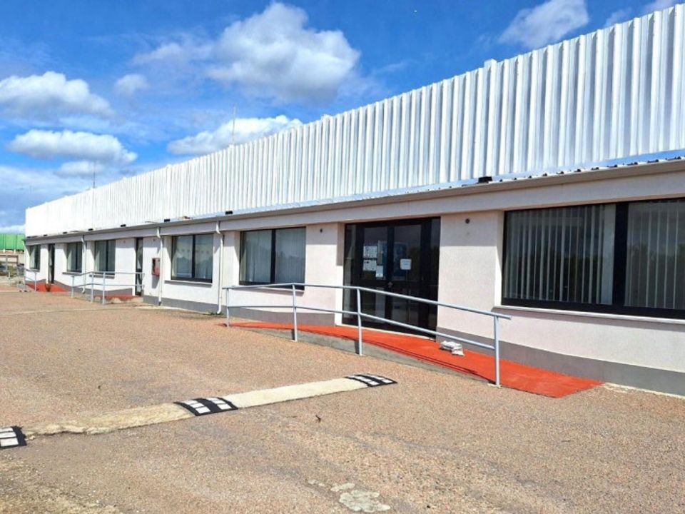 L'establiment comercial a Quartucciu, Cagliari - foto 1