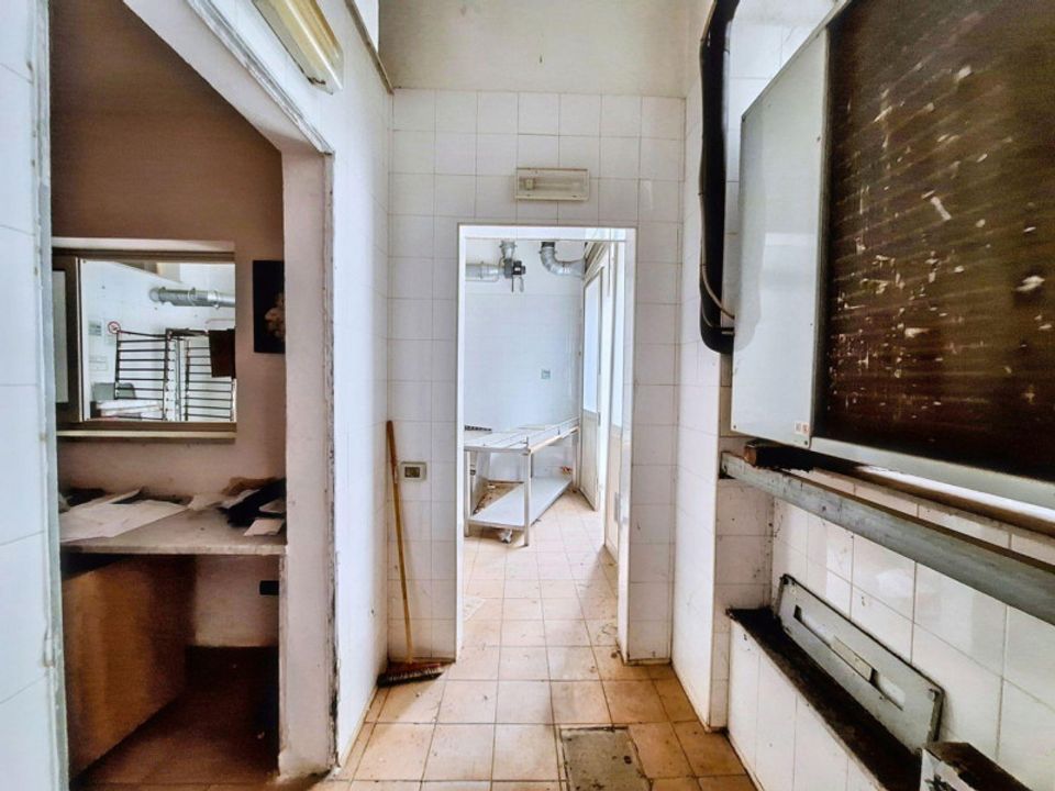 Erhvervsejendom i Villabate, Palermo - foto 3