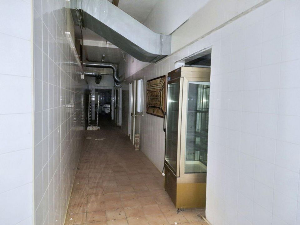 Erhvervsejendom i Villabate, Palermo - foto 5