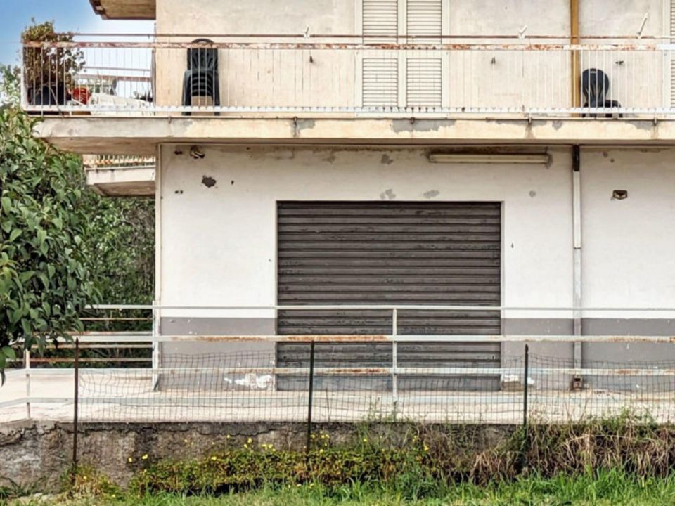 Erhvervsejendom i Montalto Uffugo, Cosenza - foto 2