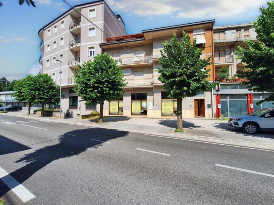 Erhvervsejendom i Comunanza, Ascoli Piceno - foto 2