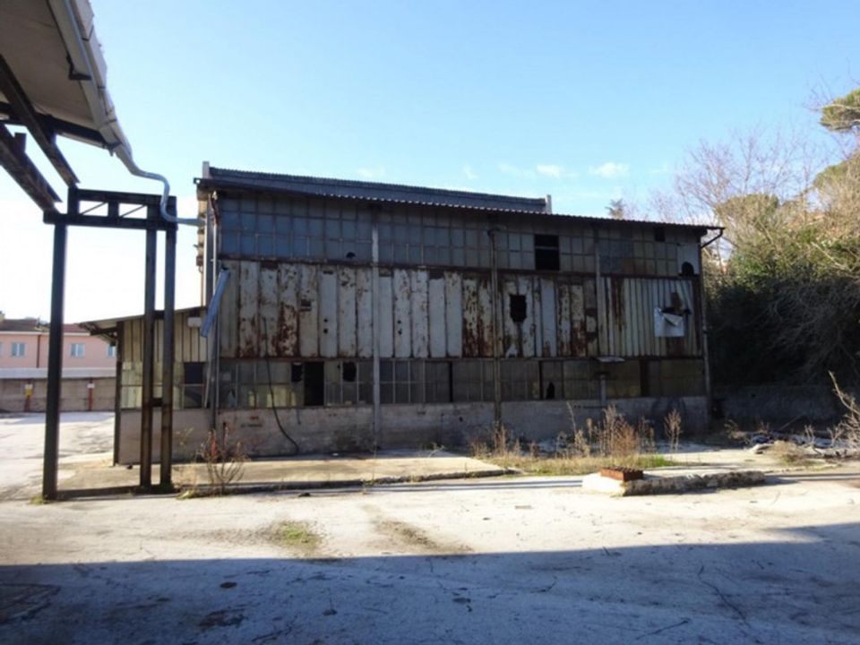Erhvervsejendom i Tolentino, Macerata - foto 3