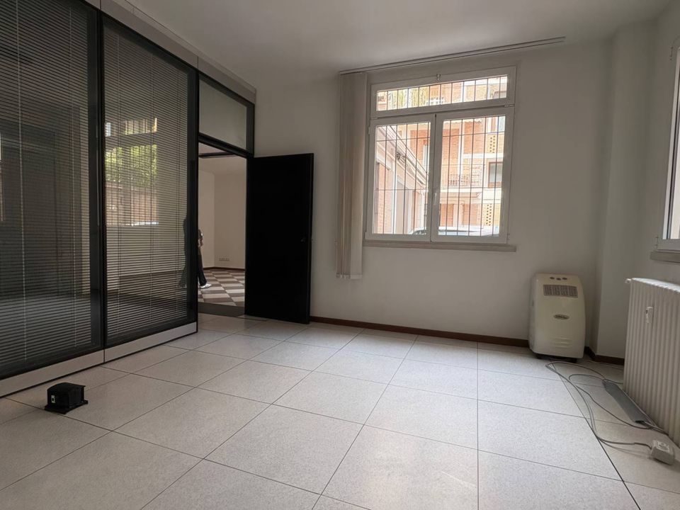 Erhvervsejendom i Mantua, Mantua - foto 2
