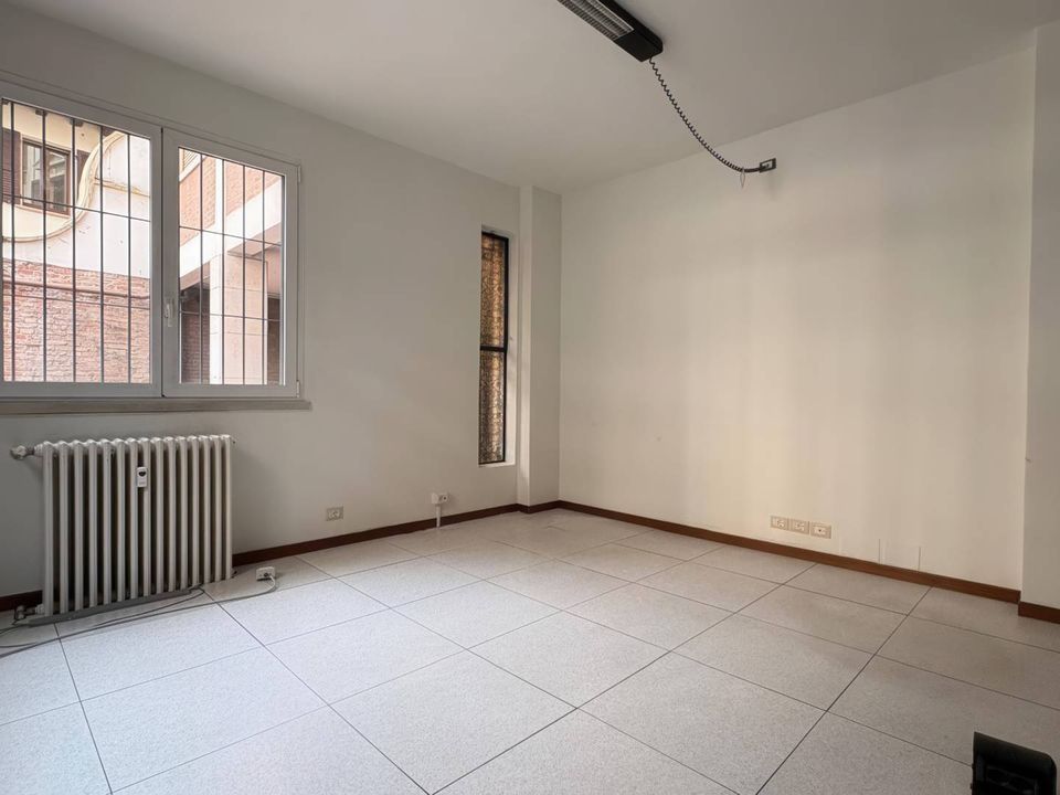Erhvervsejendom i Mantua, Mantua - foto 5