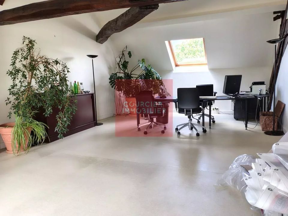 Erhvervsejendom i Houdan, Yvelines - foto 1