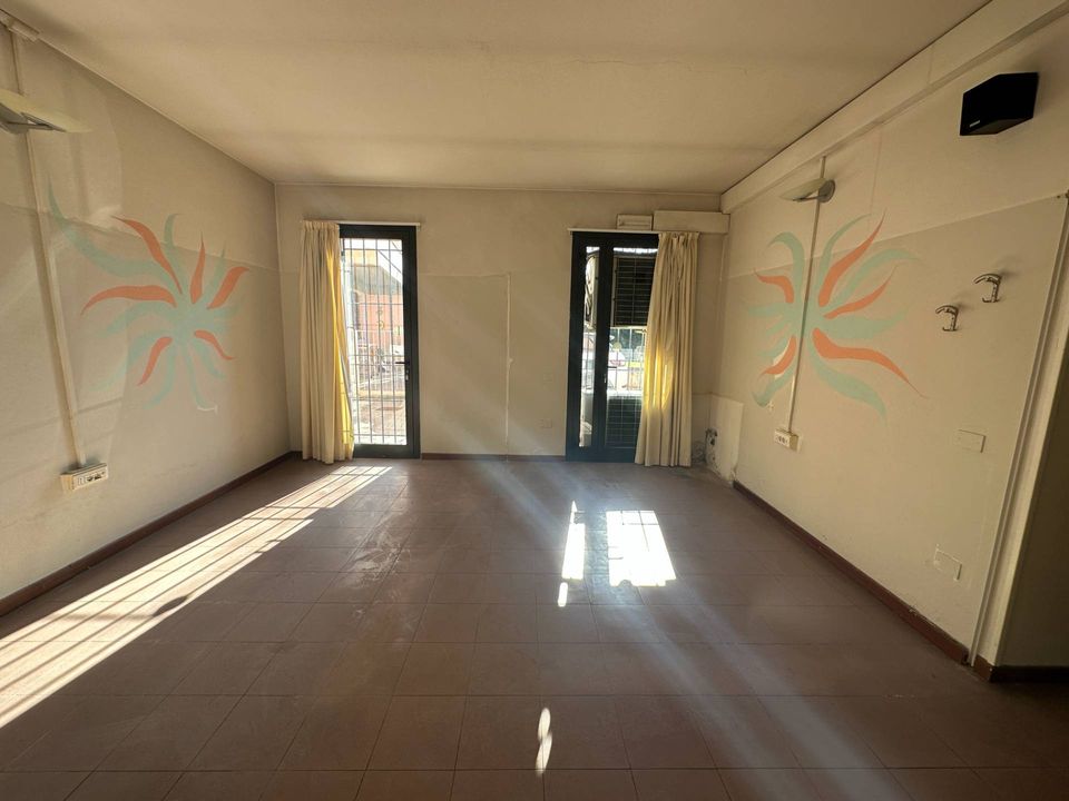 Erhvervsejendom i Calcinaia, Pisa - foto 1