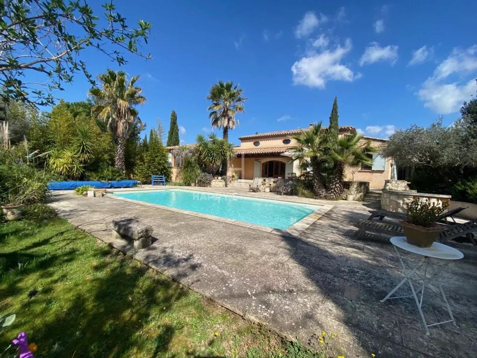 Casa de campo en Arles, Bouches-du-Rhone - foto 1