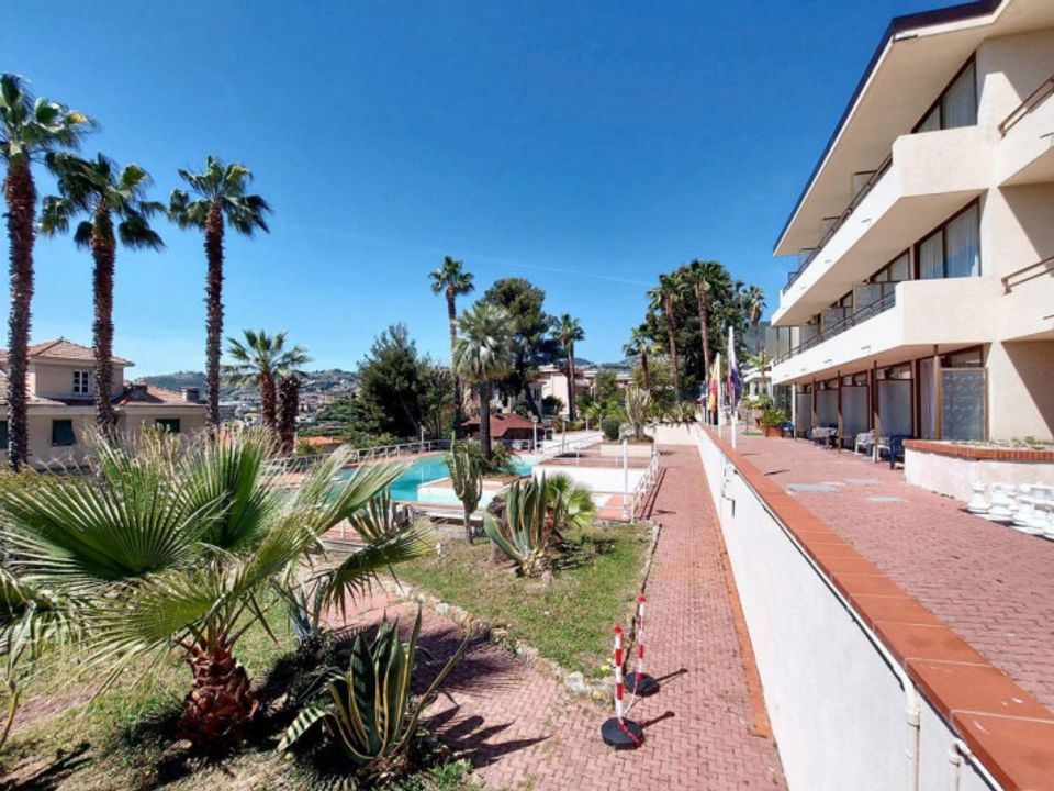 Erhvervsejendom i Sanremo, Imperia - foto 2